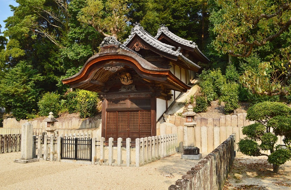 叡福寺北古墳・御霊屋経ケ岬・丹後半島北端